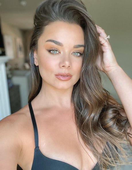 dessiem hot star pic