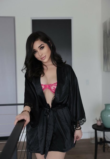 jackyromero model adult galleries