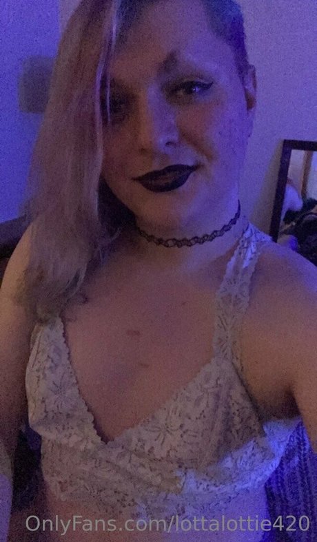 lottalottie420 adult star pics