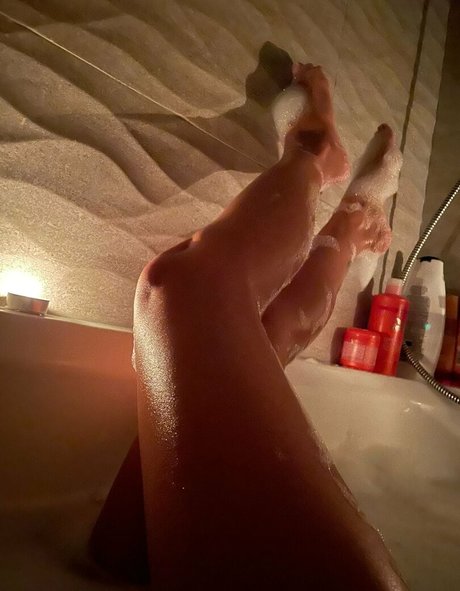 luxeparisvip star naked gallery