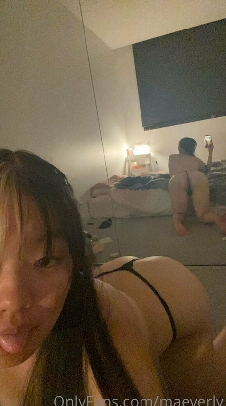 maeverly xxx star photos