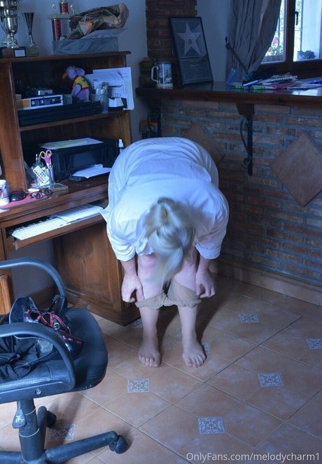 melodycharm1 star exclusive photos