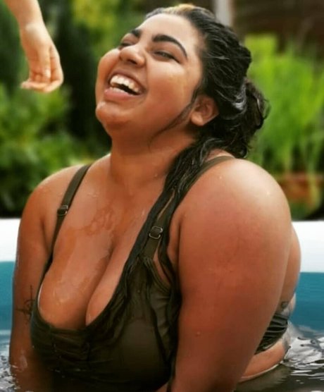 sillytilly pornstar hot picture