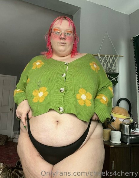 cheeks4cherry nude actress image