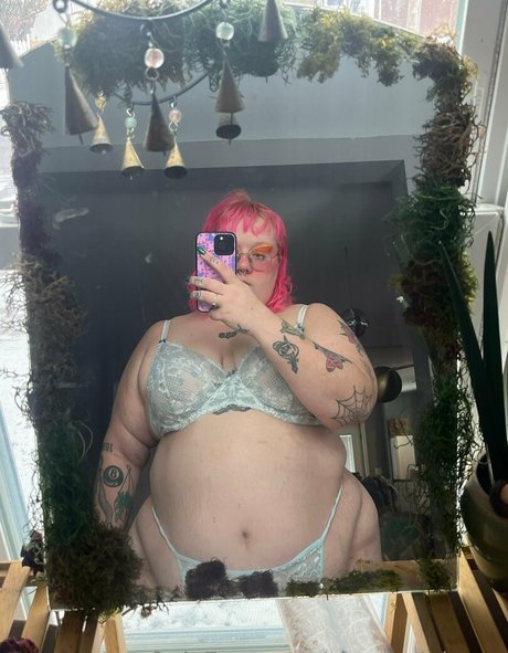 cheeks4cherry star naked photos