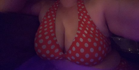 gloryhole girls onlyfans pretty image