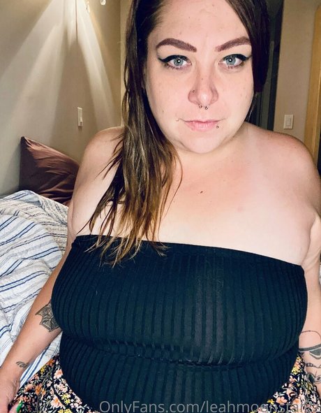 leahmoonstarzz top pornstar gallery