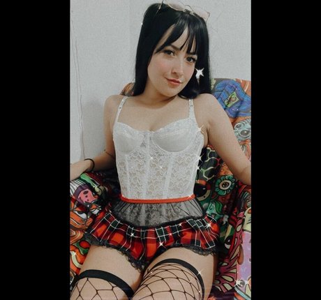 alicepagaany pornstar pretty pic