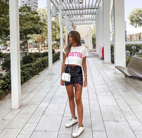 Meshi Malka porn model photo