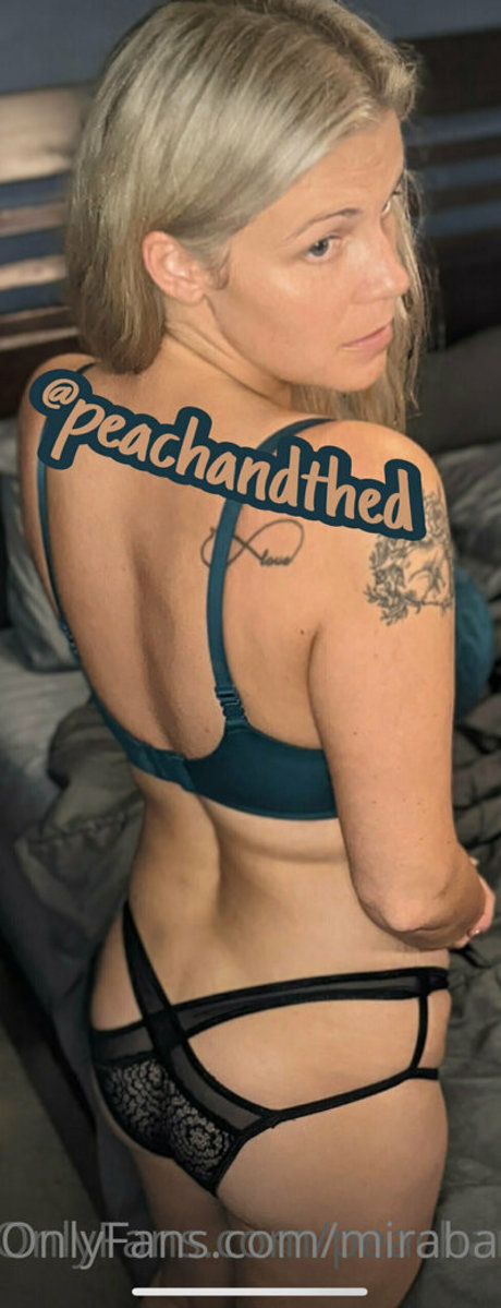 mirababefree pornstar top image