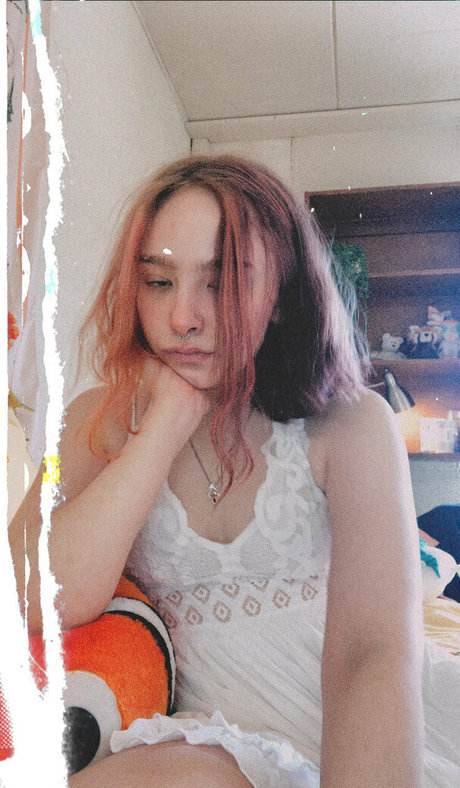 lamblet exclusive actress image