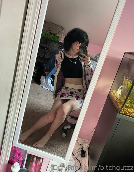 bitchgutzz pornstar adult picture