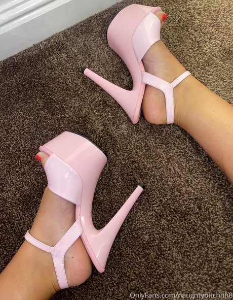 naughtybitchhh8 pornstar pretty archive