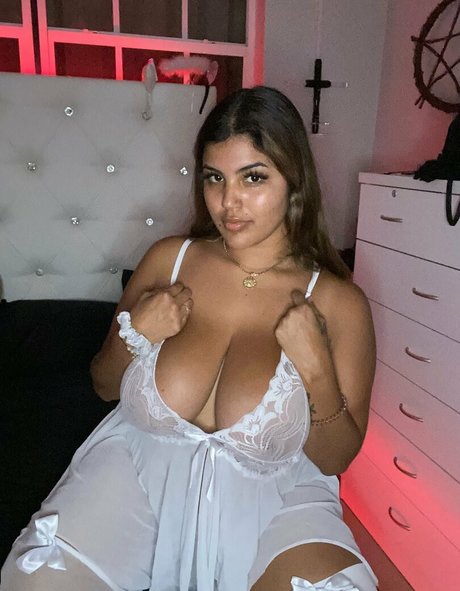 Mariantatte model pic