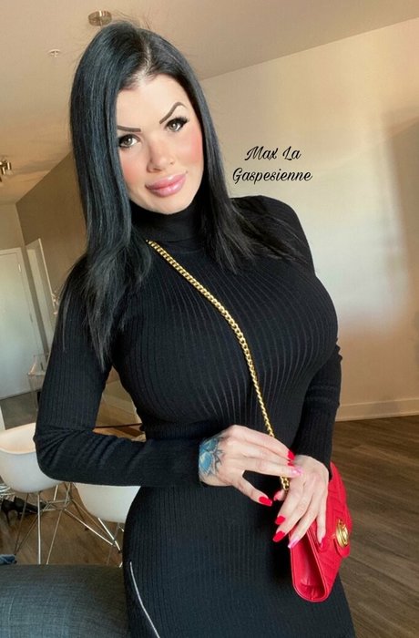 Max La Gaspesienne pornstar hot photo
