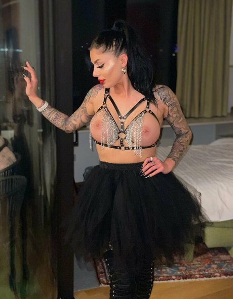 Nikkibelfort model best image