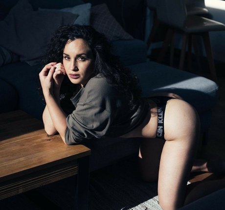 Smallcurlyfry pornstar nudes img