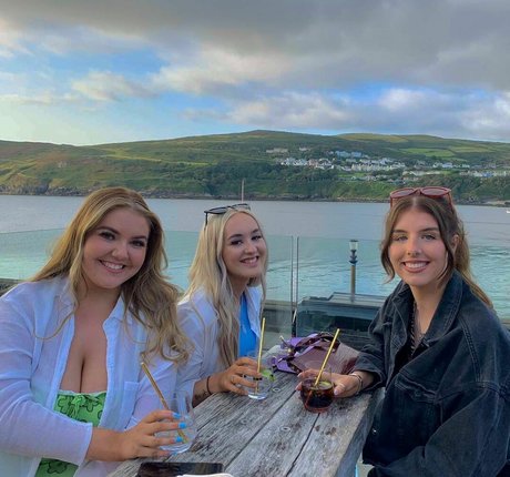 Katherine H adult model pics