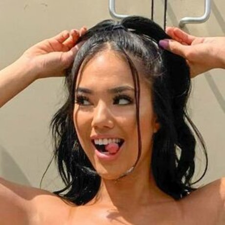 Ahvzz pornstar nude gallery