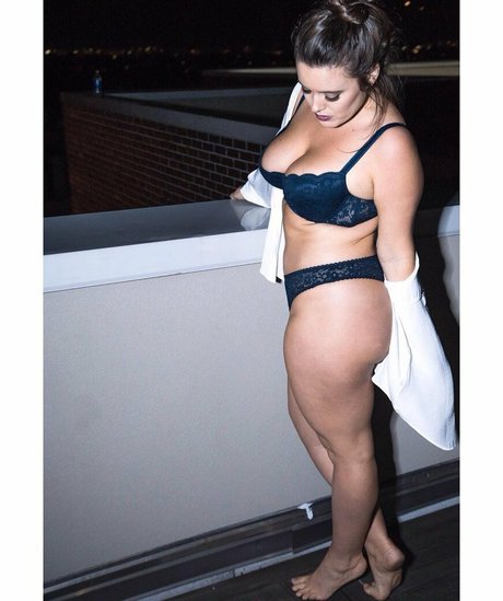 Tia Provost sex actress gallery