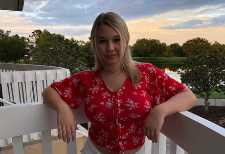 georgiiasanacore model sexy image