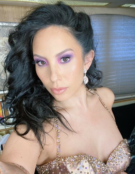 Cheryl Burke star nice pictures