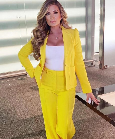 Karren Brady hd actress pics