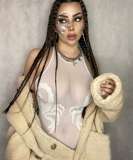 Vai Monroe star best photo