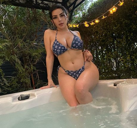 Vai Monroe exclusive pornstar image