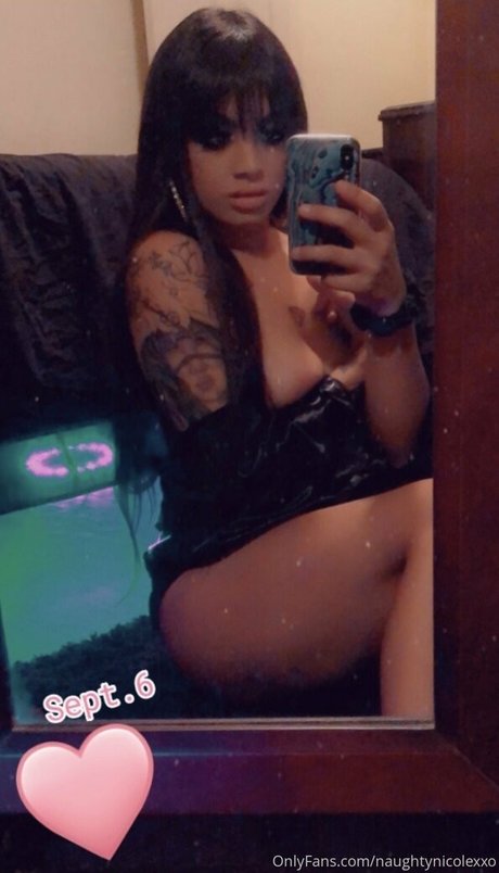 naughtynicolexxo model erotic img