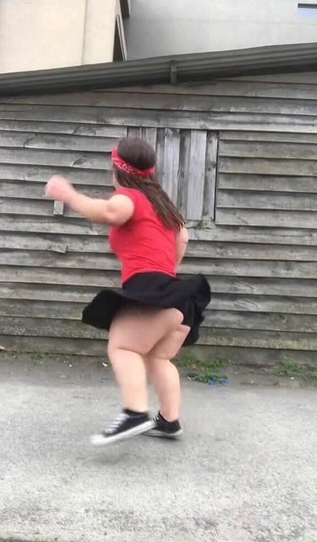 Jomini Dancer best actress img