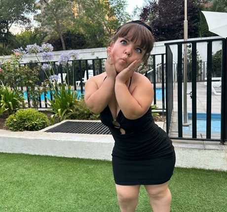 Jomini Dancer star hd photos