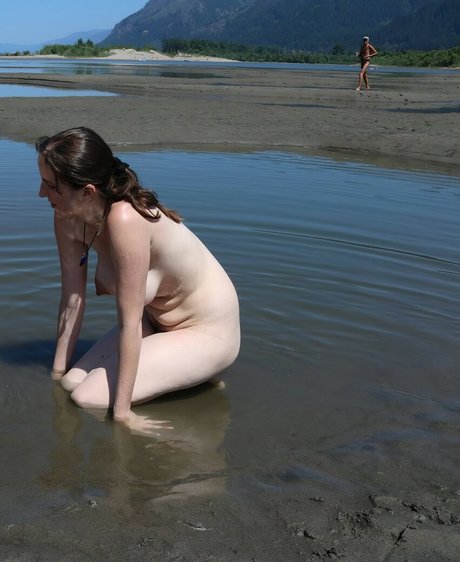 Cleo Mckeever nice model galleries