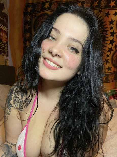 graciewoods naked model pics