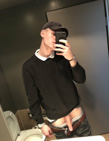 lucashallfree model perfect gallery