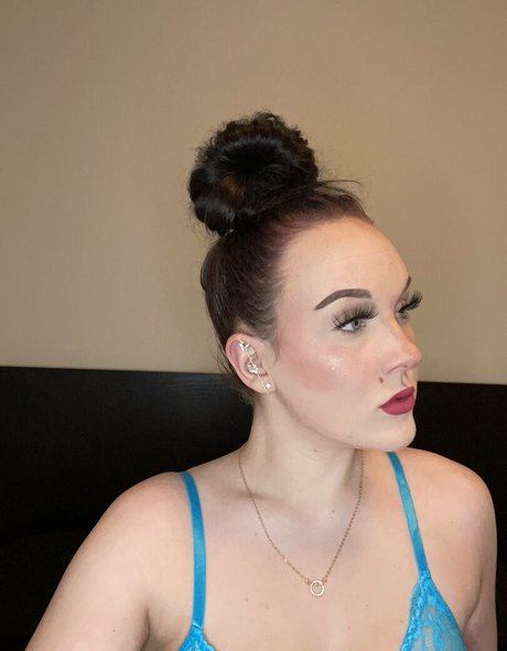 goddesslaylaaa porn actress image