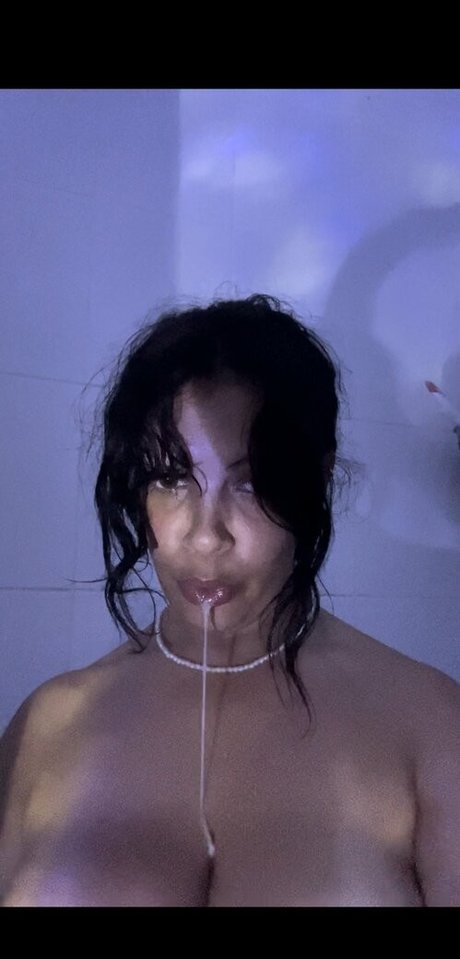 DJ Dameeeela beautiful model image