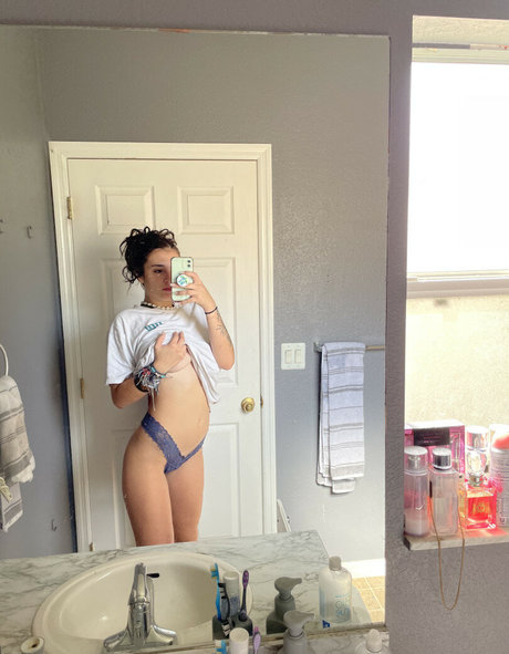 sashanorth pornographic actress pic