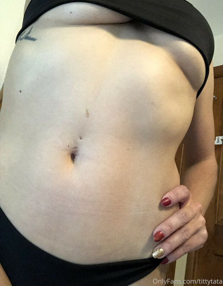 taystits model exclusive img