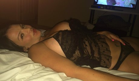 spicycouplenextdoor model nude img