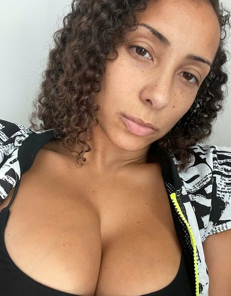 QueenSoTrill naked actress photos