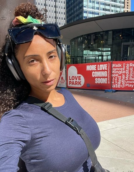 QueenSoTrill star xxx images