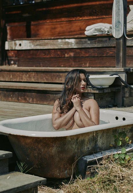 Dakini hot model photo