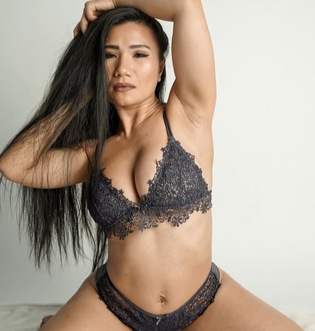 Tina Kham erotic star images
