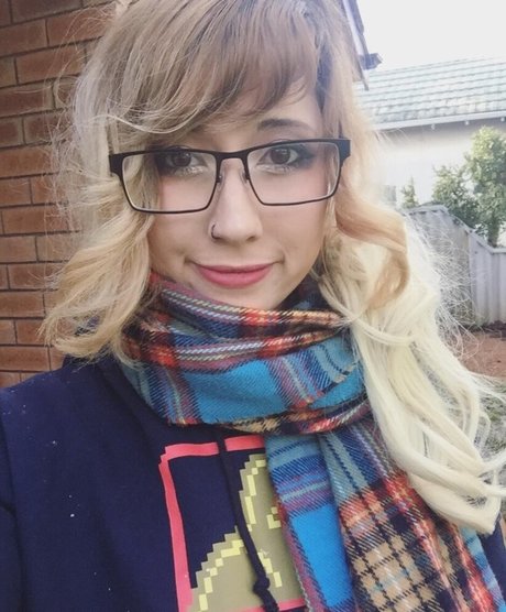 Sinneddonut model adult photo