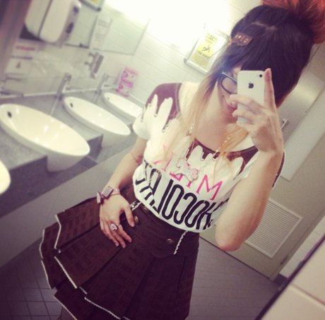 Sinneddonut porn actress photos