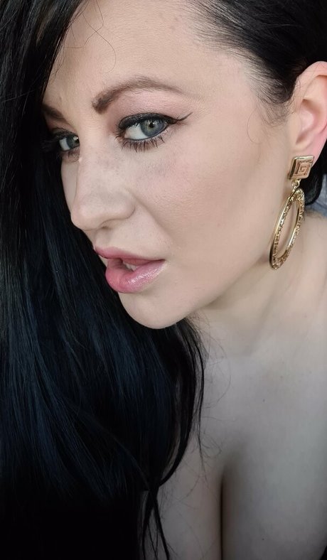 larajadedeene beautiful star photos