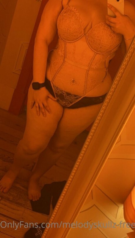 melodyskullz free sexy star images