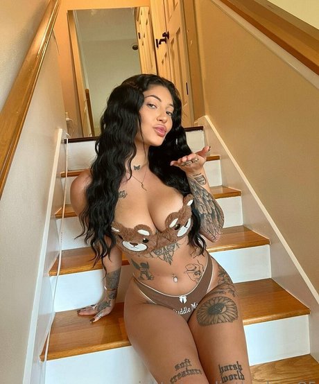 explicitkaykay nudes model pic