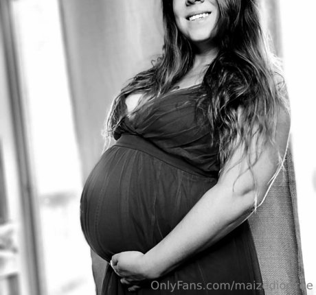 maizediorfree exclusive model pic